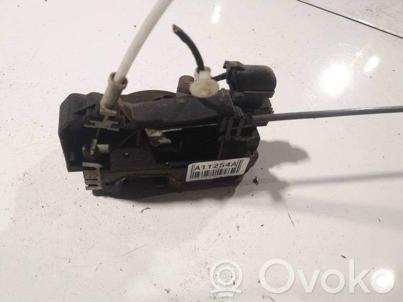 Opel Zafira A Încuietoare ușă față 