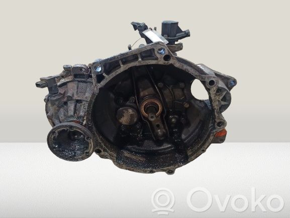 Volkswagen PASSAT B4 Manual 5 speed gearbox 
