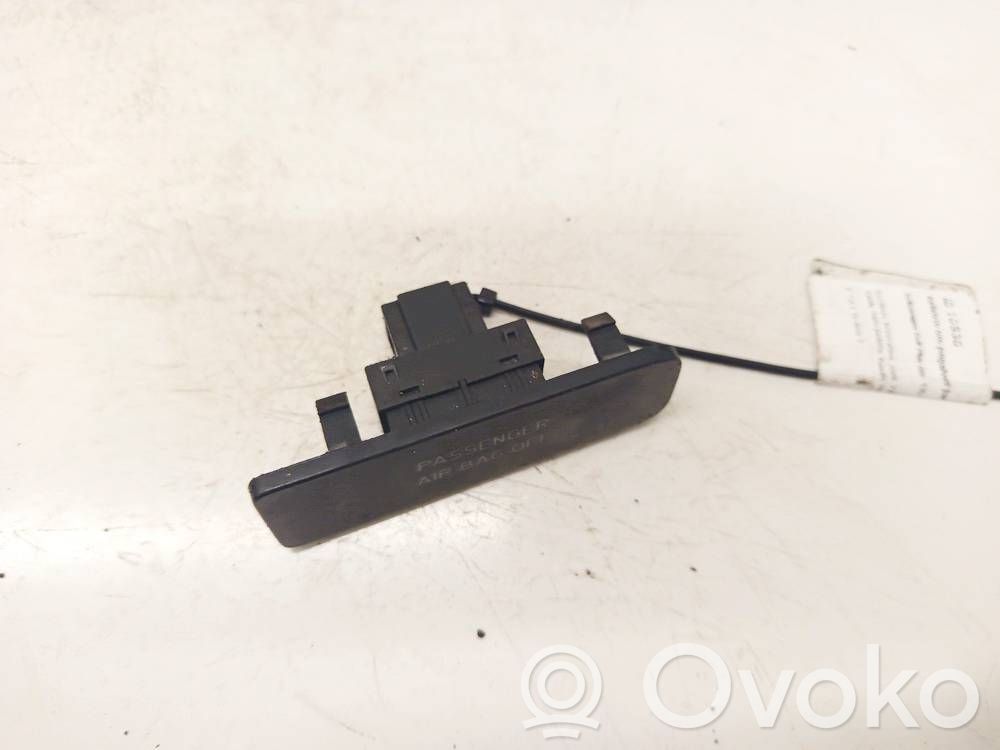 Volkswagen Golf Plus Comutator pornit/oprit airbag pasager 