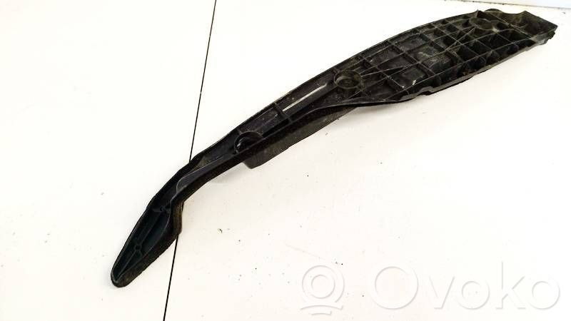 Toyota Avensis T270 Supporto di montaggio del parafango