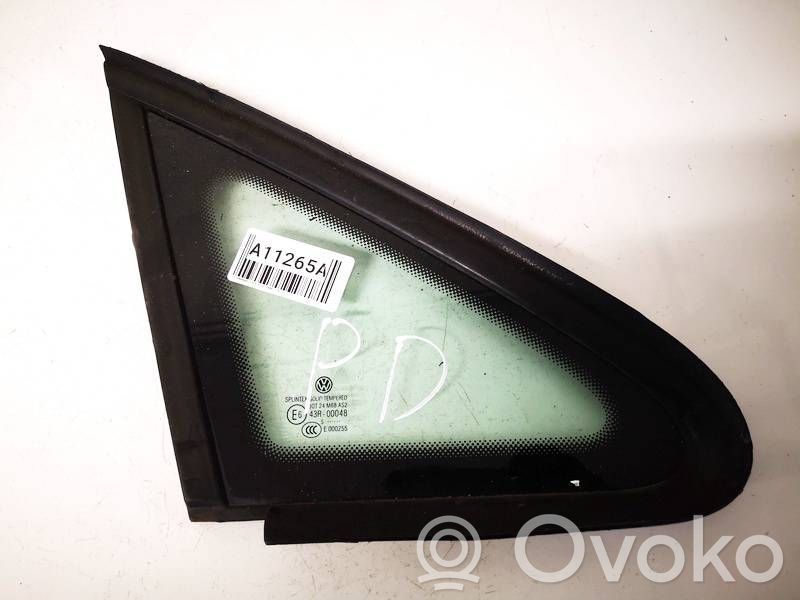 Volkswagen Golf Plus Front triangle window/glass 