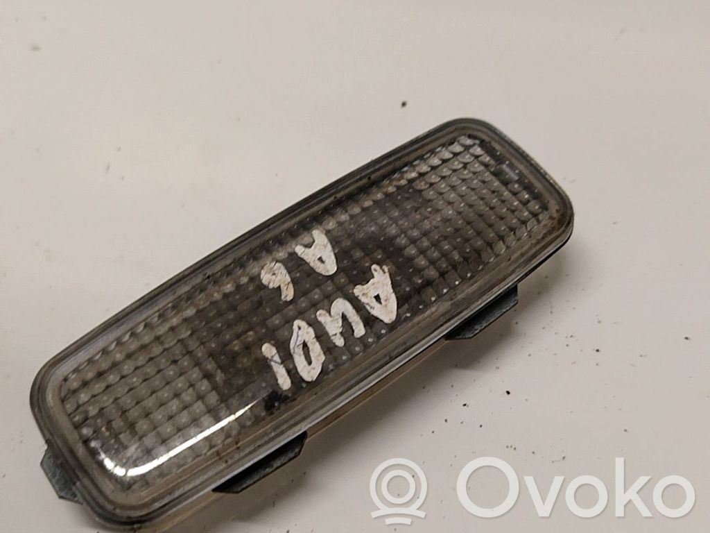 Muu sisävalo   8L0947105,8L0947105A,8L0947105,8L0947105A
