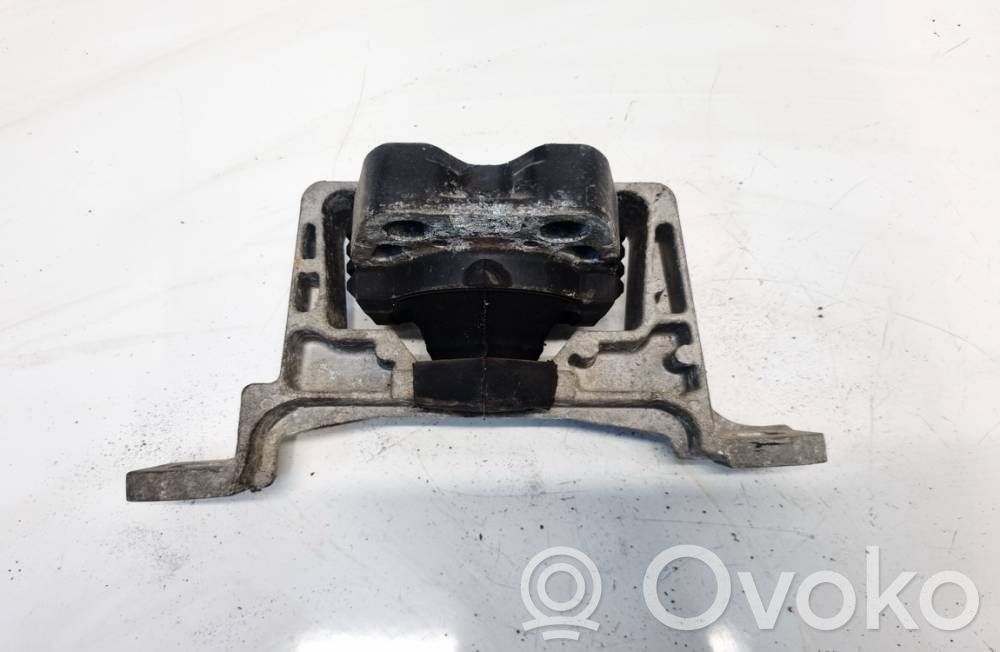 Ford Focus Engine mount bracket 
