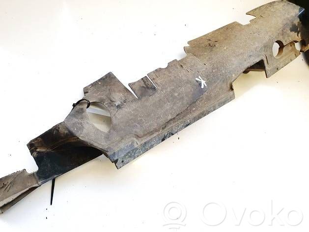 Volkswagen PASSAT B5 Parte del condotto di aspirazione dell'aria 