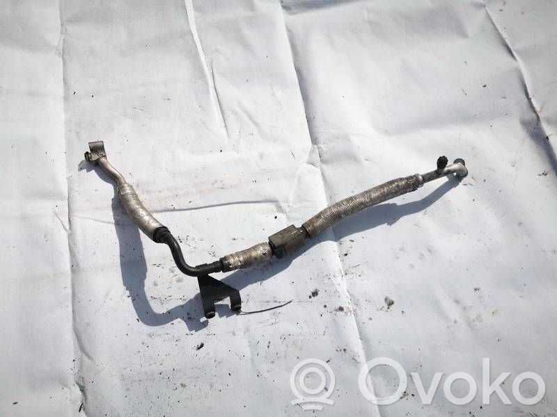 BMW 7 E65 E66 Ilmastointilaitteen putki (A/C) 