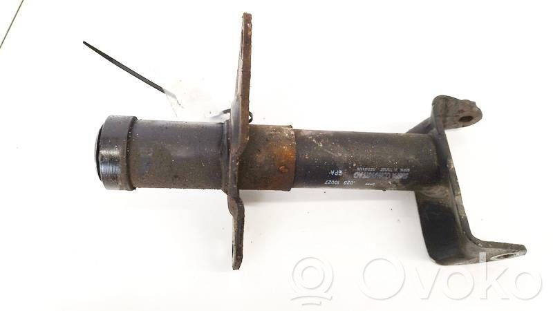 Volkswagen PASSAT B5 Staffa di rinforzo montaggio del paraurti anteriore 