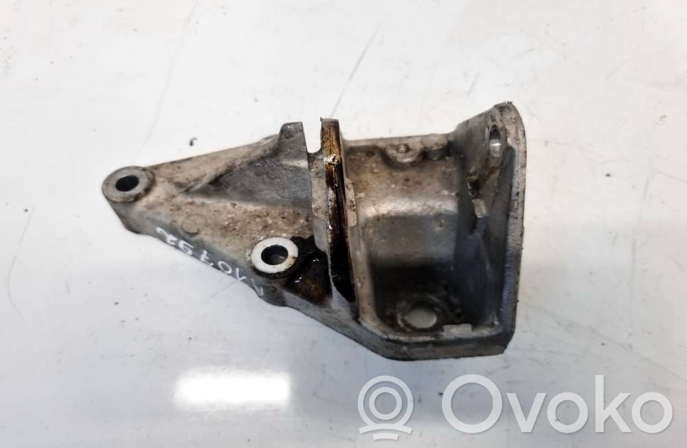 Peugeot 407 Halterung Lager Motor 