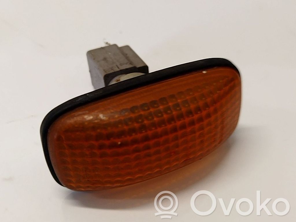 Nissan Primera Seitenblinker 