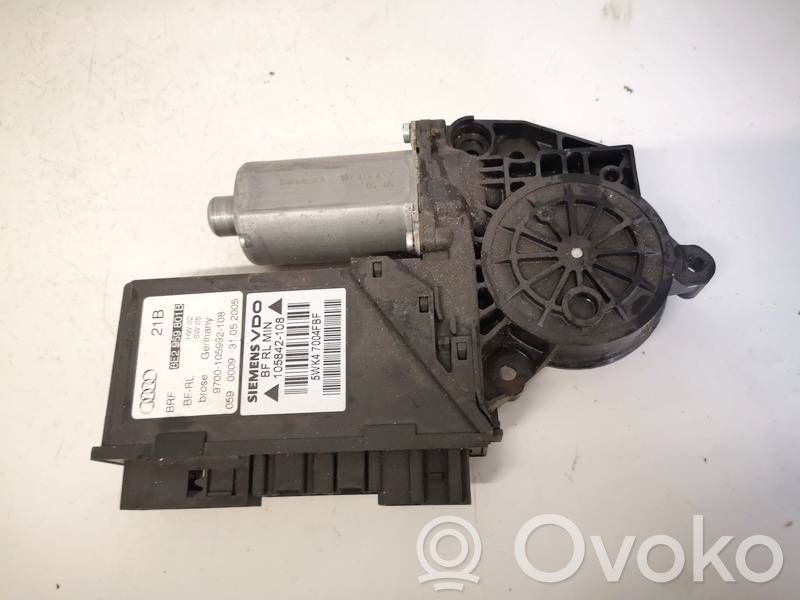 Audi A4 S4 B6 8E 8H Motorino alzacristalli della portiera anteriore 
