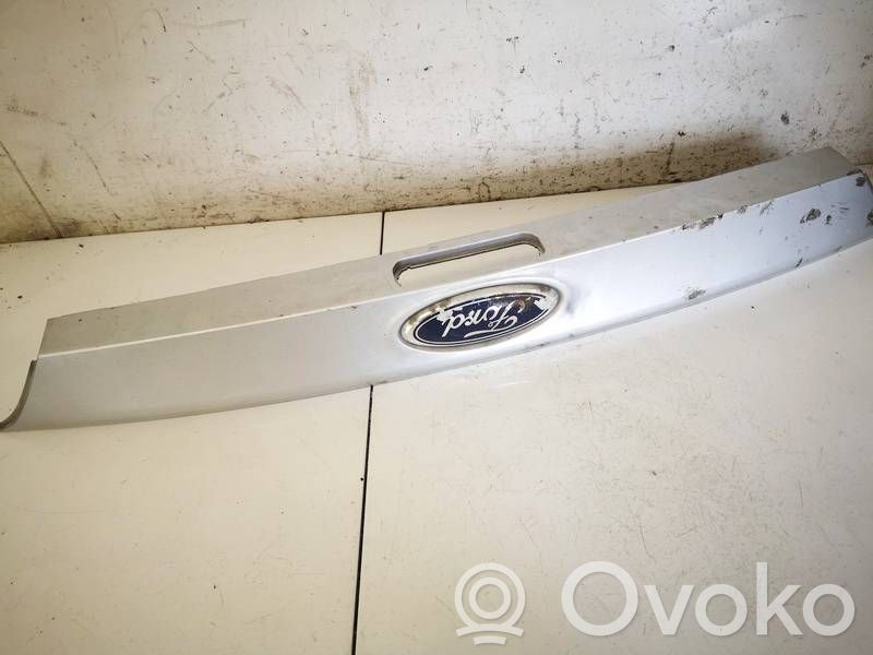 Ford Focus Éclairage de plaque d'immatriculation 