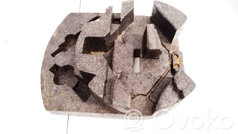 Ford Mondeo MK IV Bullone fissaggio ruota di scorta 