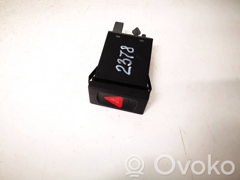 Botón interruptor de luz de peligro   3B0953235B,3B0953235B,3B0953235B