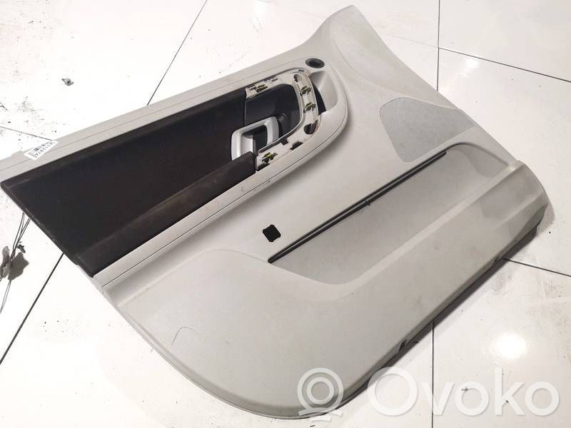 Mercedes-Benz B W245 Rivestimento del pannello della portiera anteriore 
