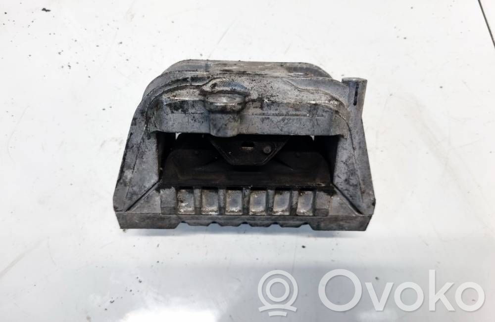 Volkswagen Golf V Supporto di montaggio del motore