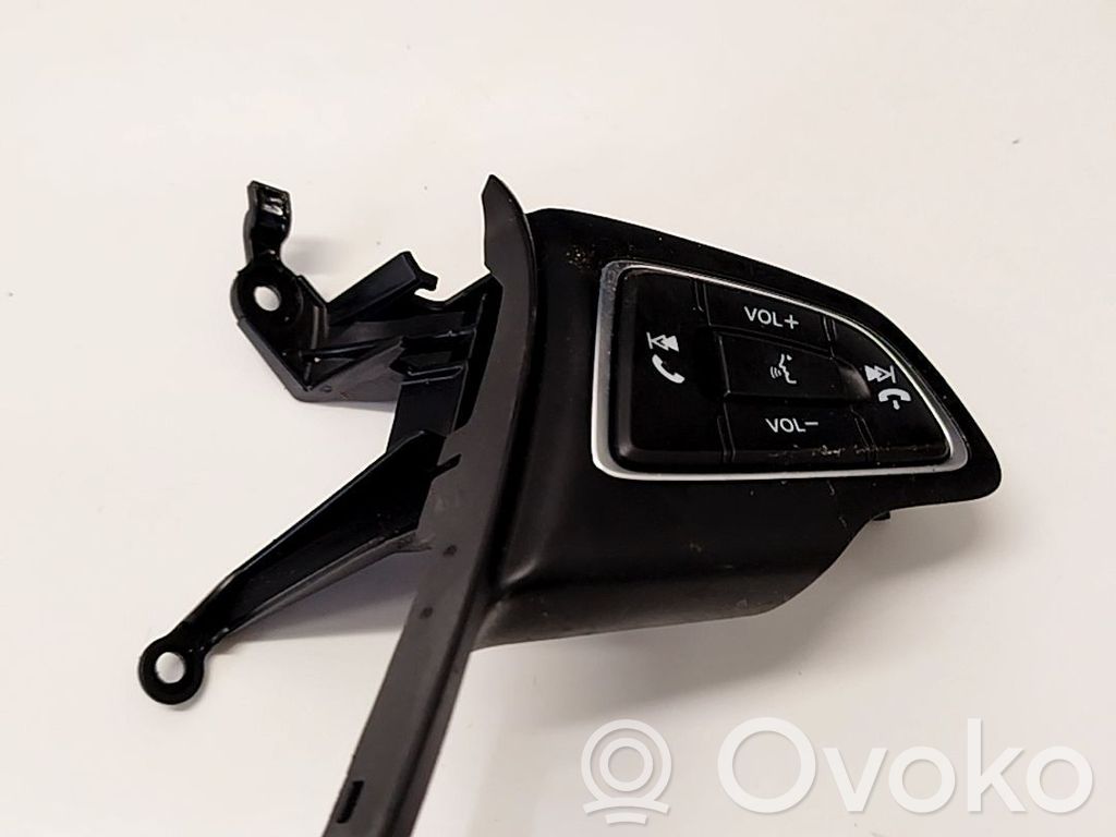 Boutons / interrupteurs volant   F1ET14K147CB,F1ET14K147CB