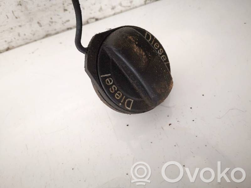 Volkswagen PASSAT B6 Tappo del serbatoio del carburante 