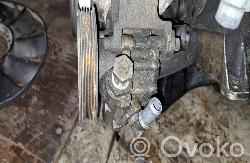 Volkswagen PASSAT B5 Ohjaustehostimen pumppu 