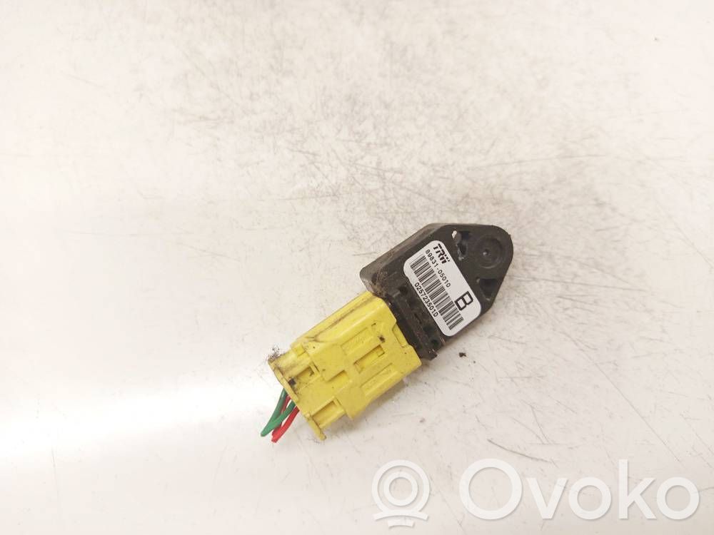 Toyota Corolla Verso AR10 Senzor impact/declanșare airbag 