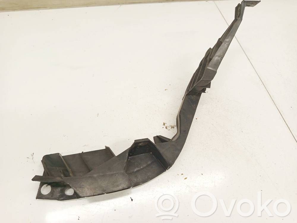 Volkswagen Golf IV Support de pare-chocs arrière 
