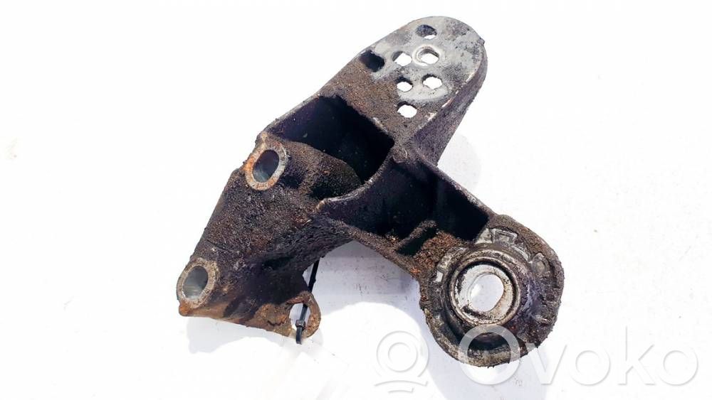 Volkswagen PASSAT B5 Supporto di montaggio del motore (usato) 