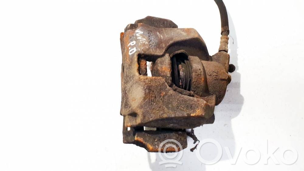 Caliper de freno delantero