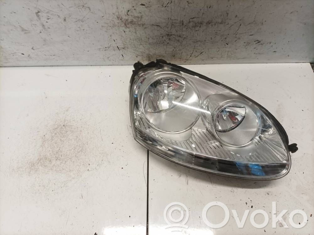 Volkswagen Golf V Faro/fanale