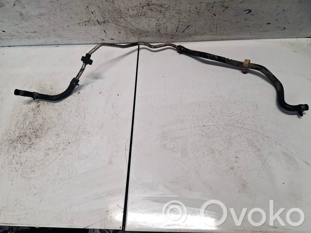 Nissan Primera Tuyau de direction assistée 