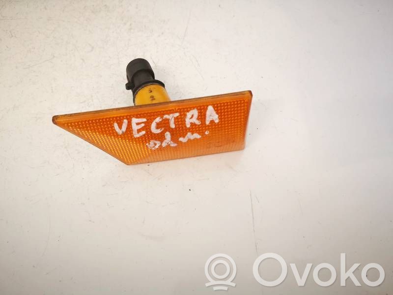 Opel Vectra C Semnalizator bară față