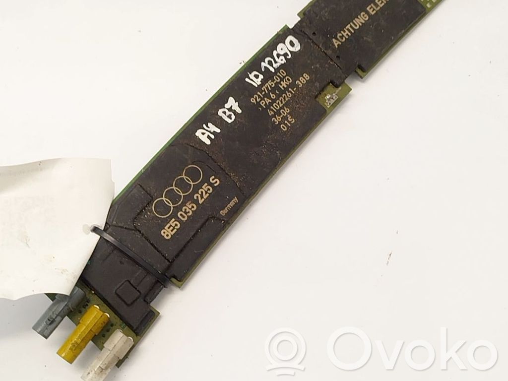 Audi A4 S4 B6 8E 8H Unitate control antenă