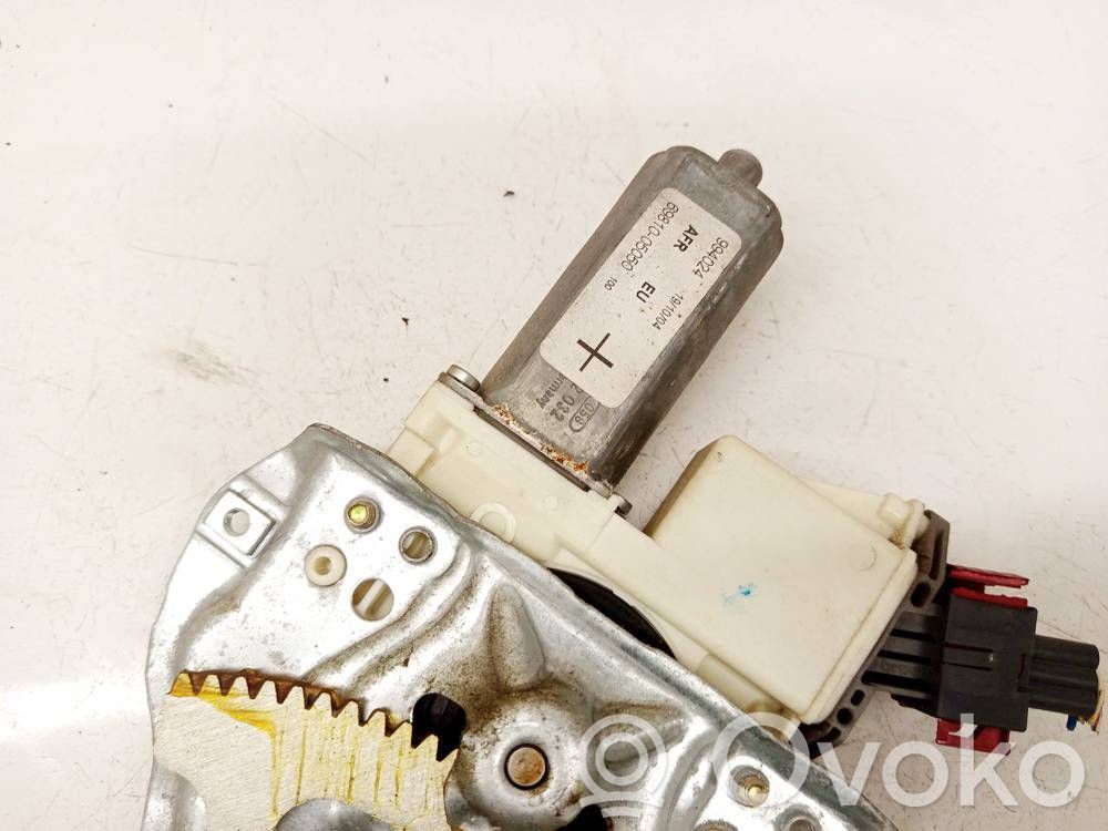 Toyota Avensis T250 Motor macara geam ușă față 