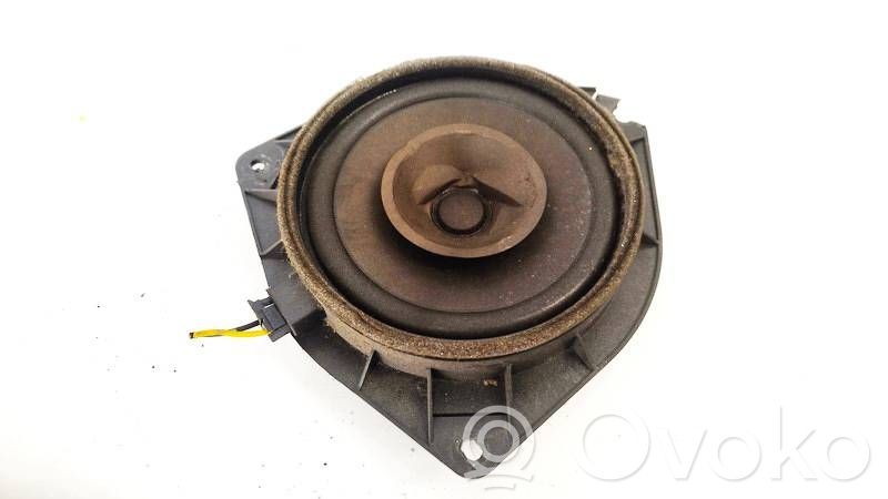 Toyota Avensis T250 Altoparlante portiera anteriore
