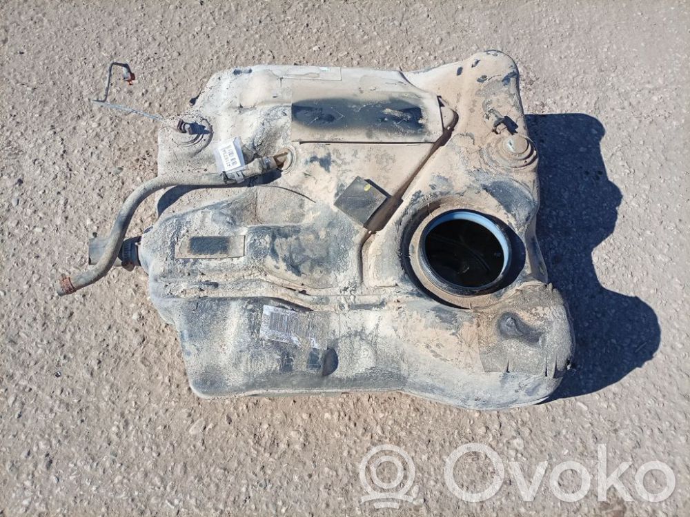 Mazda 3 I Polttoainesäiliö 