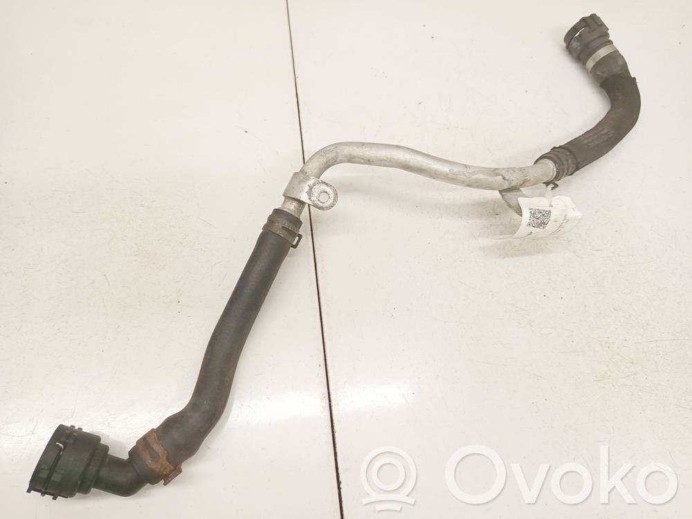 Audi A7 S7 4G Tubo flessibile del liquido di raffreddamento del motore 