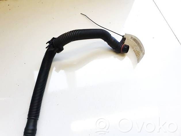 Audi A5 8T 8F Ilmanoton letku 