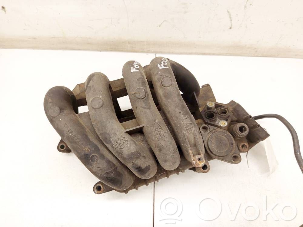 Kolektorius įsiurbimo   XS4E9424,XS4E9424