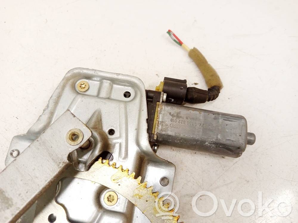 Toyota Yaris Motorino alzacristalli della portiera anteriore 