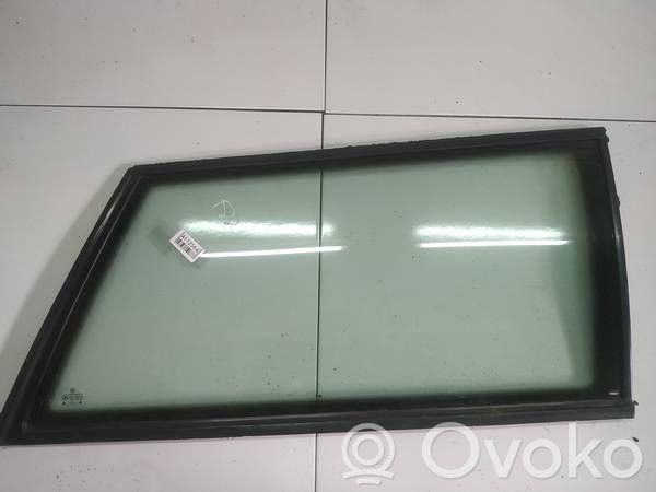 Volkswagen PASSAT B5 Geam lateral spate