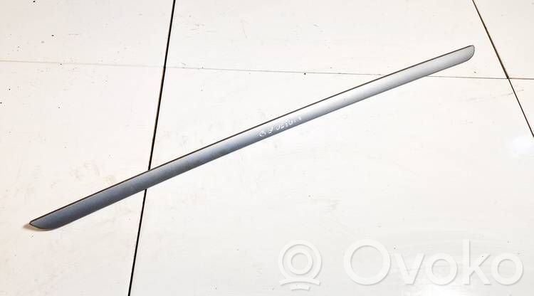 Volkswagen Golf IV Listwa szyby czołowej / przedniej
