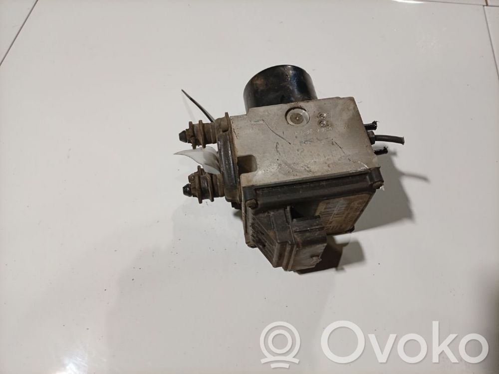 Volkswagen PASSAT B6 Pompa ABS