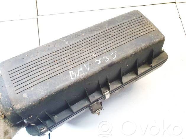 BMW 7 E32 Luftfilterkasten 