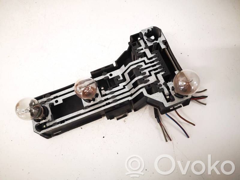 Volkswagen PASSAT B5 Portalampada fanale posteriore 
