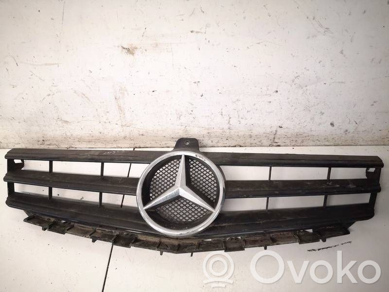 Mercedes-Benz A W169 Atrapa chłodnicy / Grill 