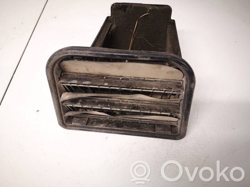 Volvo V70 Ilmanoton kanavan osa 