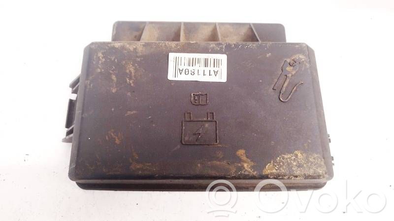 Chrysler 300 - 300C Coperchio scatola dei fusibili 
