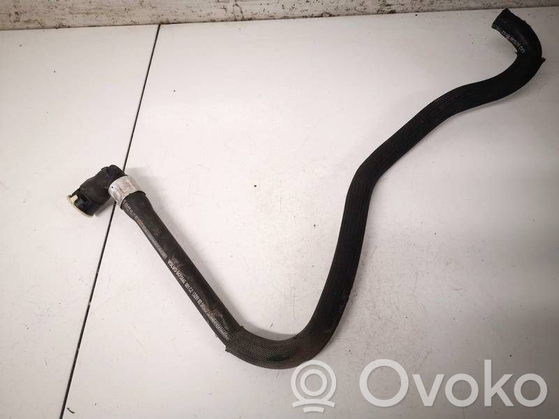 Volvo V70 Conductă/furtun lichid de răcire motor 