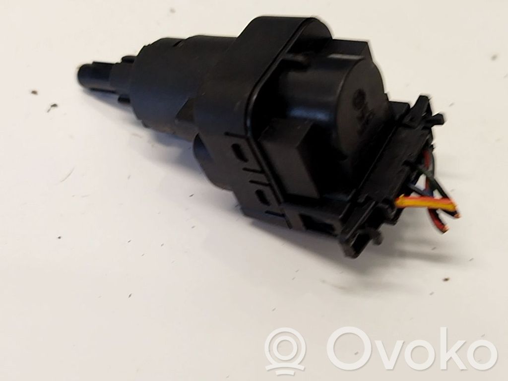 Volkswagen Polo IV 9N3 Interruttore del pedale del freno