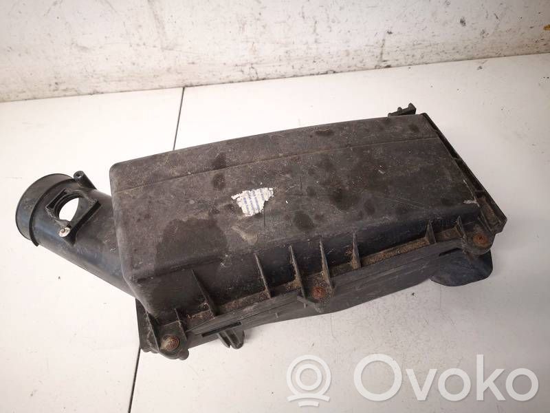 Ford Mondeo Mk III Cutie filtru aer 