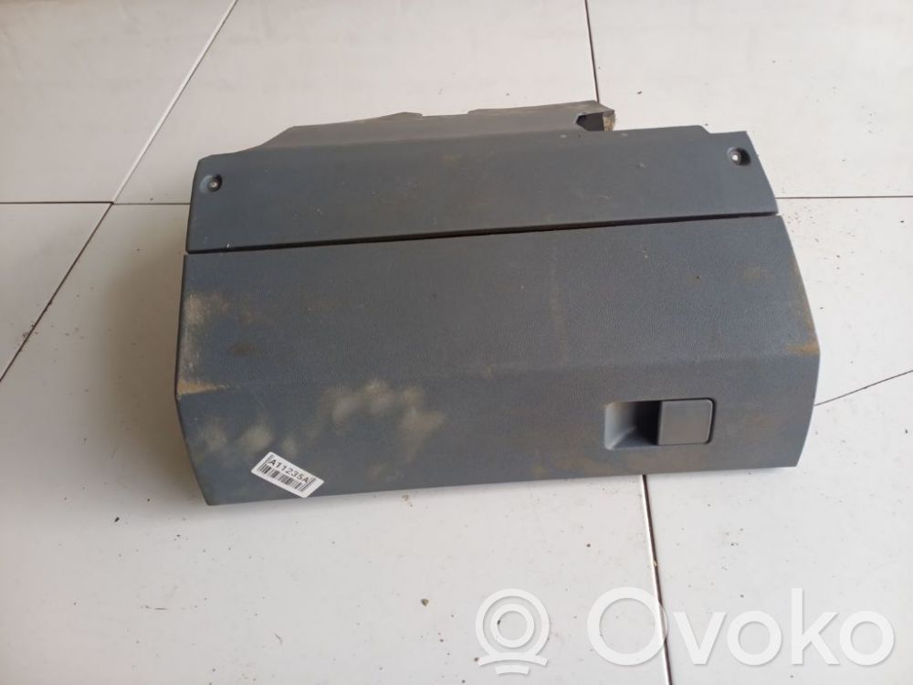 Skoda Fabia Mk1 (6Y) Boite à gants 