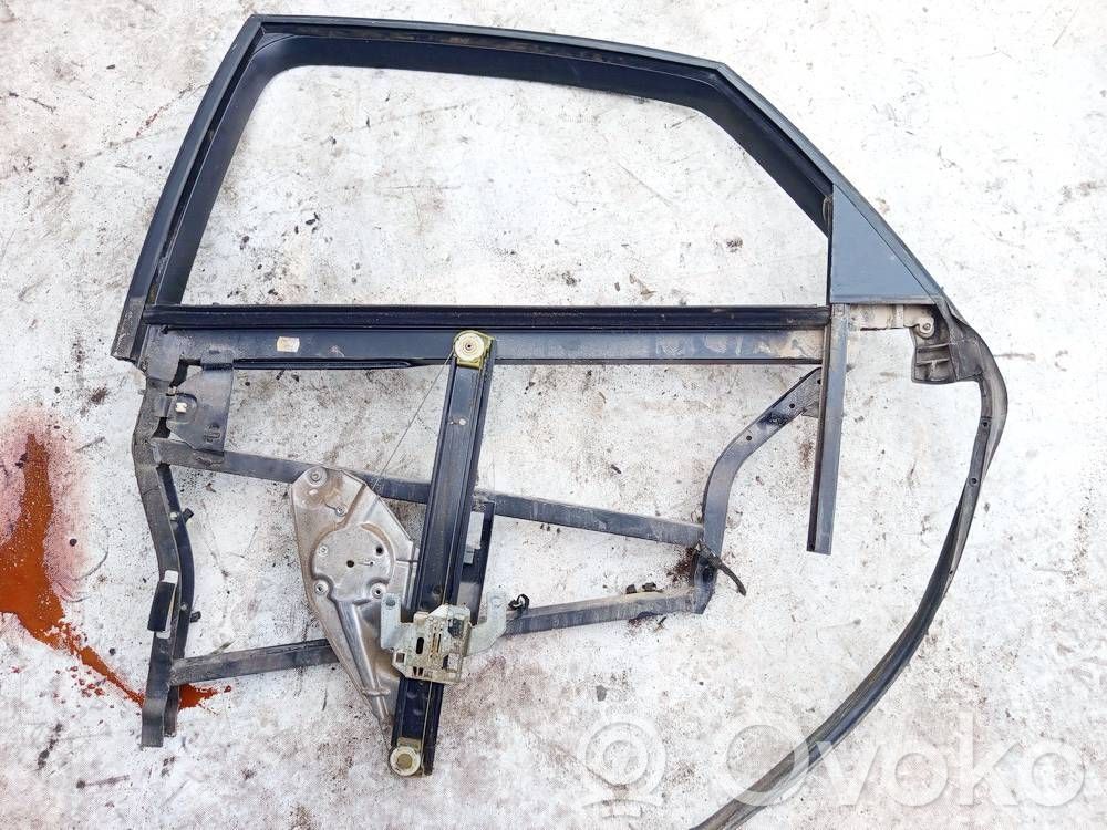 Audi A6 S6 C5 4B Ramka szyby drzwi tylnych 