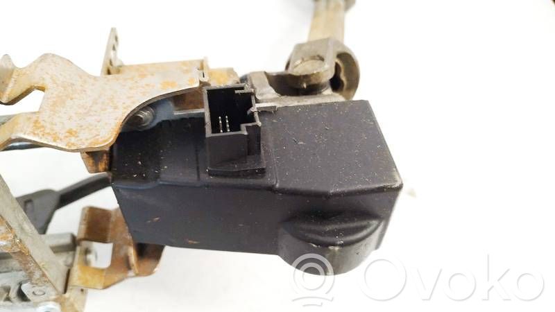 Volkswagen PASSAT B6 Ohjauspyörän lukitus 